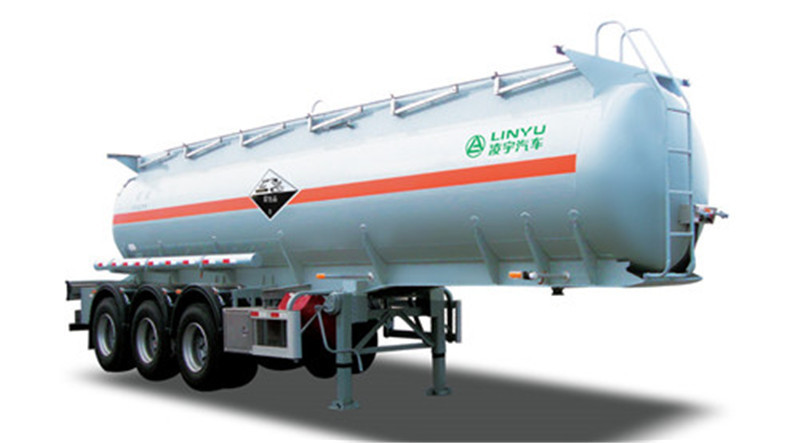 滿載氫氣瓶的?；奋嚭突炷翑嚢柢囅嘧? title=