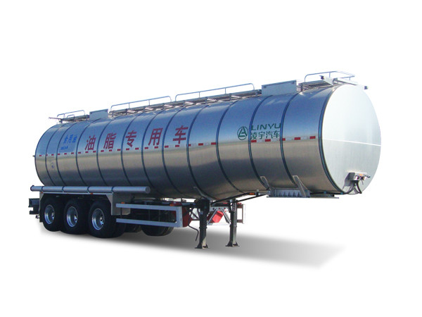 化工液體運(yùn)輸車是否有安全保障？