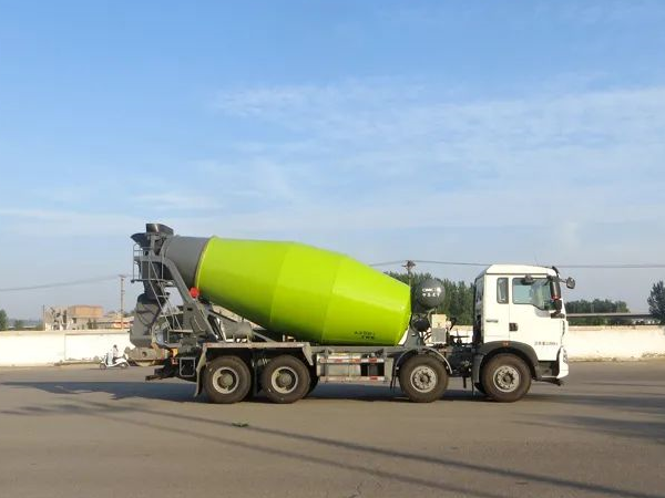 你們要的這款凌宇車國(guó)六攪拌車來了，真的是寶藏！