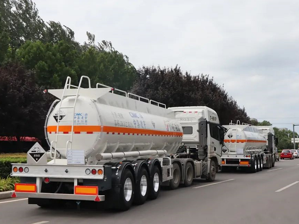 貴州新客戶一次性下單10臺(tái)車，凌宇液罐在業(yè)內(nèi)是真香……