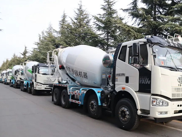 2021捷報頻傳，新老客戶訂單不斷，凌宇罐車奔赴大江南北！