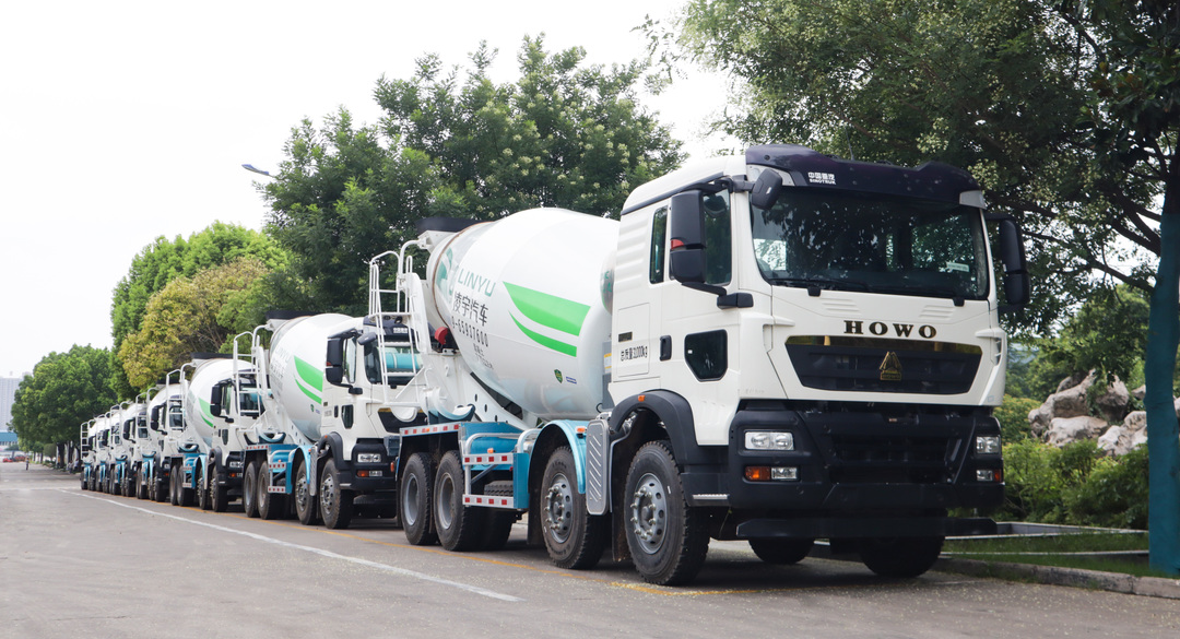 盛夏驕陽似火，凌宇交車繁忙！