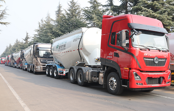 【重卡新聞】10月重卡銷8萬輛！“銀十“旺季收成可觀！