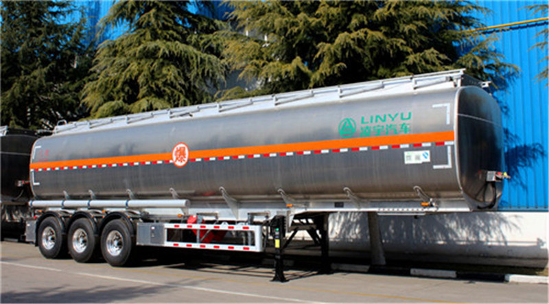 國(guó)家對(duì)油罐車(chē)的安全性硬性規(guī)定具體有哪些